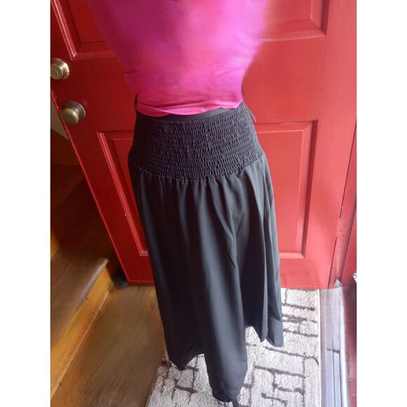 Black Elastic Waist Asymmetrical Skirt / Size Large / Gypsy - Picture 7 of 8